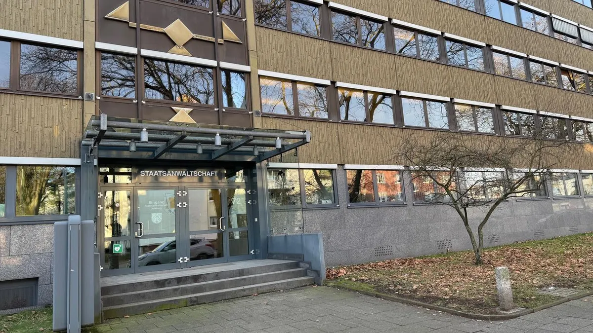 Betrugsverdacht: Durchsuchung bei dauerkranker Lehrerin aus Duisburg