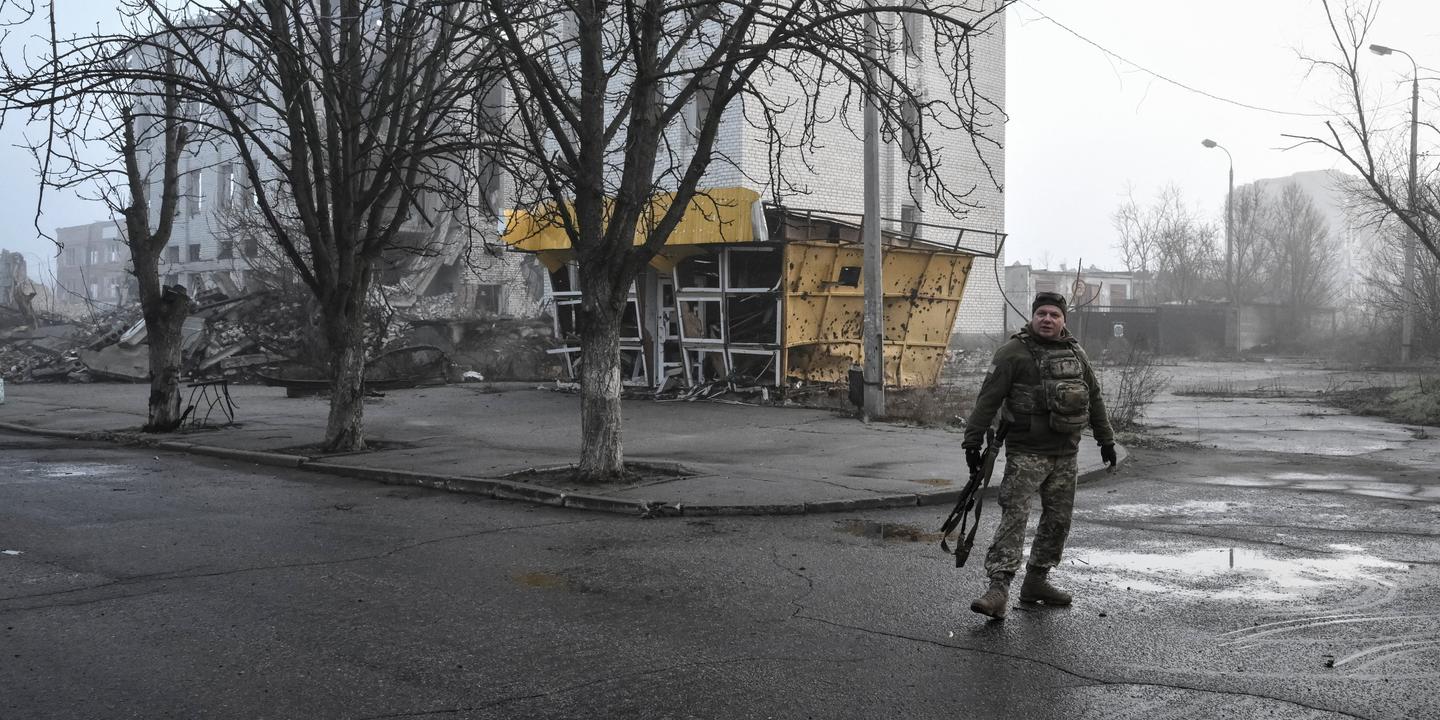 EN DIRECT, guerre en Ukraine : les Etats-Unis n’excluent pas de rediriger vers le Moyen-Orient des armes destinées à l’Ukraine