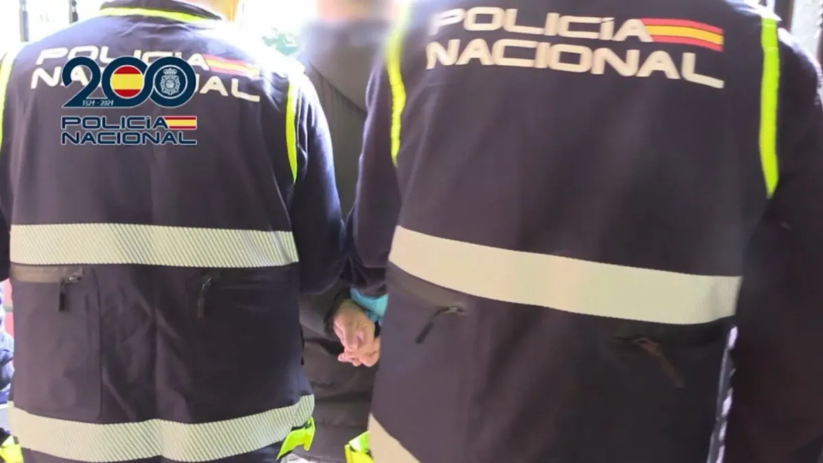 Un desliz durante una llamada al 112 reveló la identidad del hombre que asesinó a cuchilladas a un fontanero en Torrent