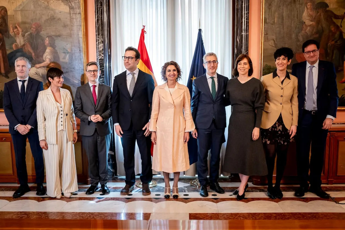 Cuerpo y España apuestan por la continuidad en el área económica del Gobierno tras la salida de Montero 