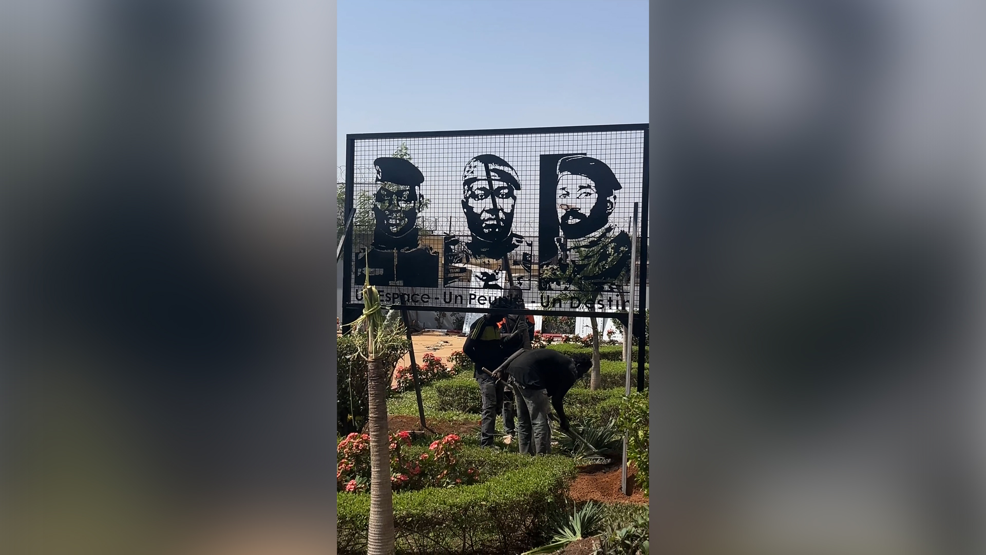 Sahel states summit attracts unexpected visitors: young people.