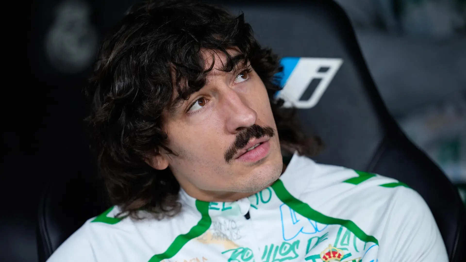 
         Héctor Bellerín, sobre la homofobia en el fútbol: "Estoy siendo abanderado de una causa que no es mía" 
    