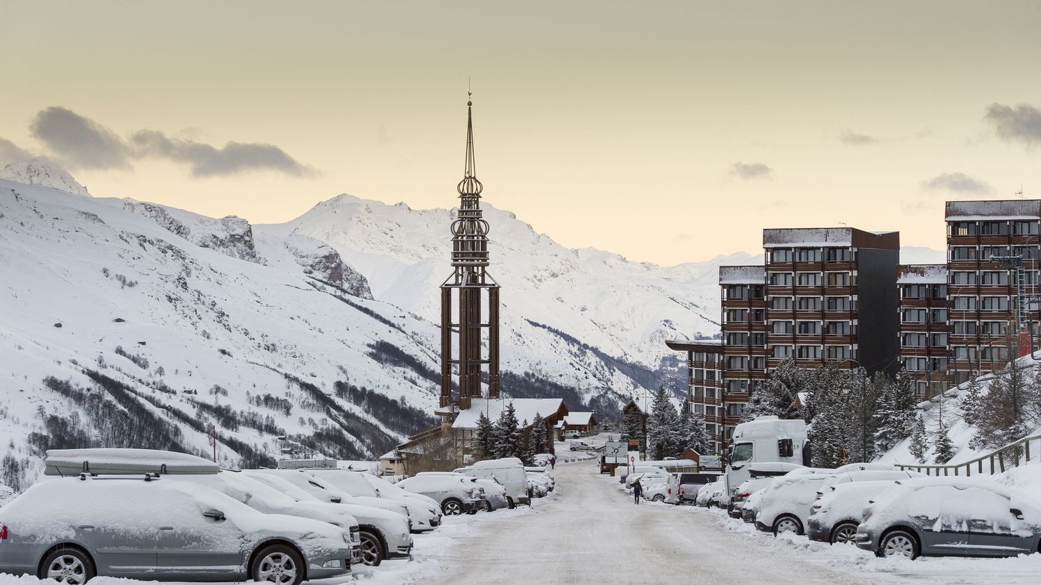 Une touriste israélienne âgée de 12 ans meurt dans un accident de bus en Savoie, plusieurs autres personnes légèrement blessées