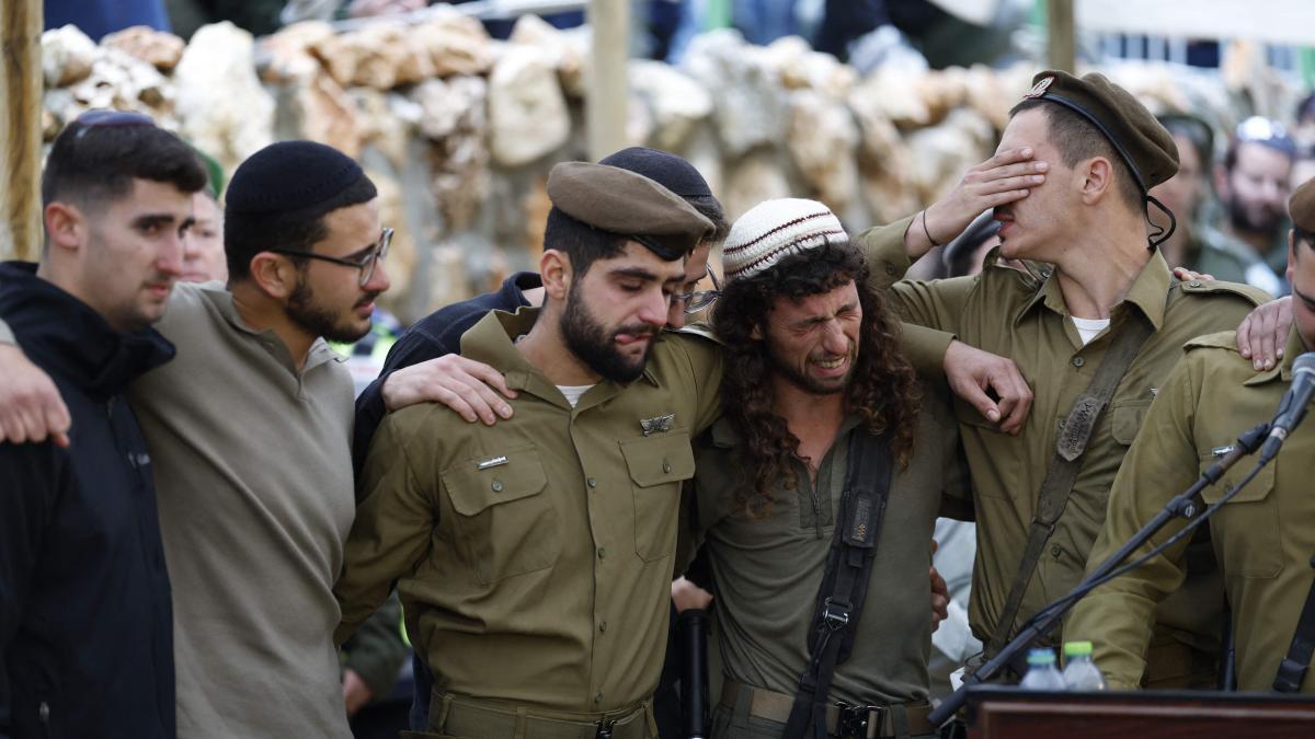 
               El jefe de Estado Mayor de Israel alerta de que sus fuerzas “van a colapsar desde dentro”
           