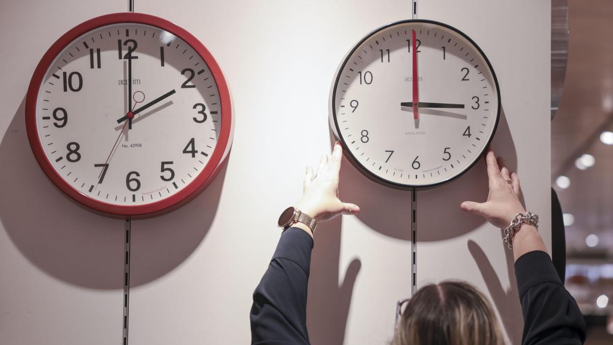 
                               La falta de consenso en la UE hará que el cambio de hora no sea el último
                           
