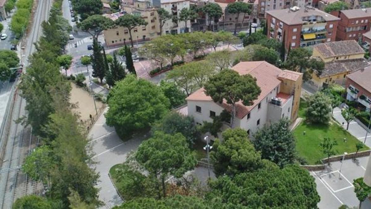 
                                              Sant Feliu de Llobregat se acerca a Barcelona y supera los 3.100 euros por metro cuadrado
                                          