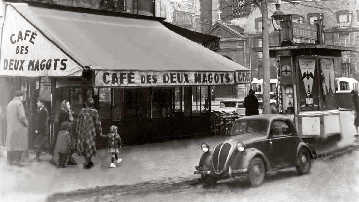 
                                                                                                                                                   Les Deux Magots, histórico café de París
                                                                                                                                               