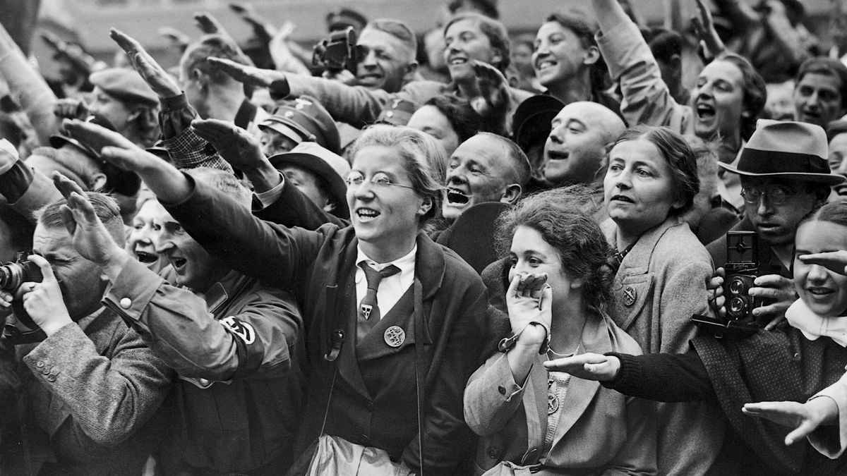 Nationalsozialismus: Interview mit Johannes Spohr, Historiker »Niemand ist durch Zwang in die NSDAP eingetreten«