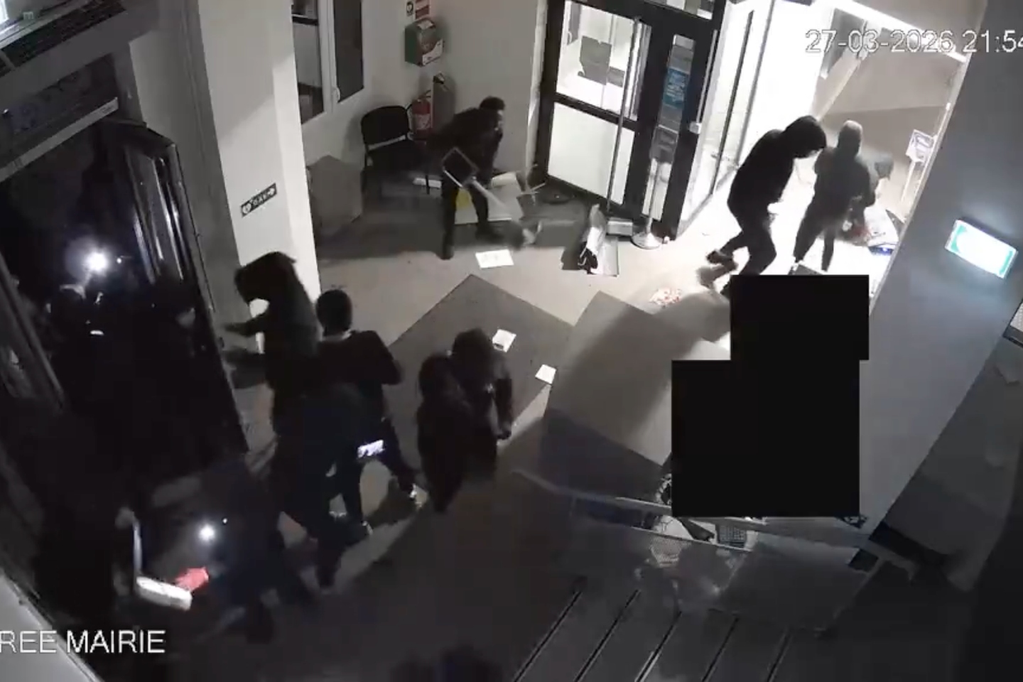 Mairie de Fresnes : après les actes de vandalisme, le nouveau maire fustige une action « clairement liée à l’élection »