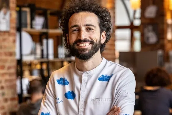 Franco Aliberti, antiguo chef con estrella Michelin, habla del lado oscuro de la alta cocina: "Hay humillaciones, jornadas laborales de 13 horas mal pagadas y sexismo""