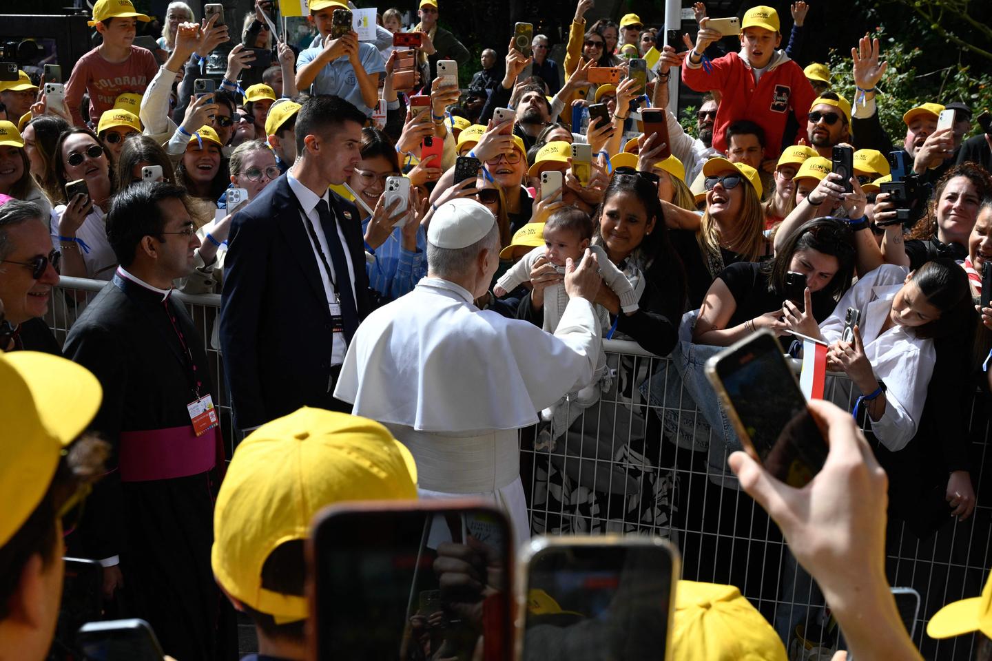 A Monaco, le pape Léon XIV tente de faire passer un message sur la redistribution des richesses : « Chaque bien mis entre nos mains a une destination universelle »
