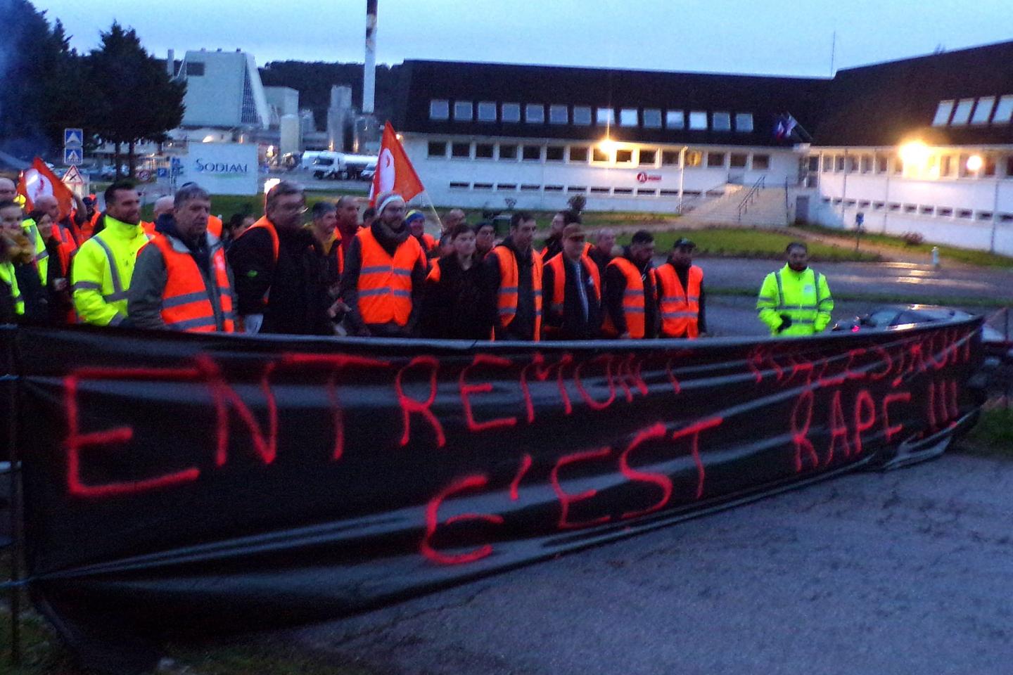 La Bretagne, bastion d’une industrie agroalimentaire en difficulté, subit des restructurations en cascade