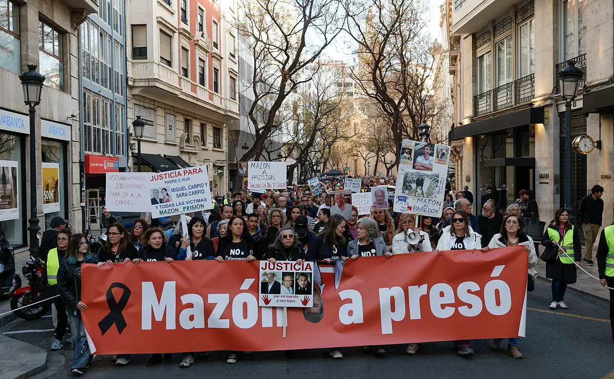 Las víctimas de la dana vuelven a salir a las calles para pedir que a Carlos Mazón se le retire el aforamiento
