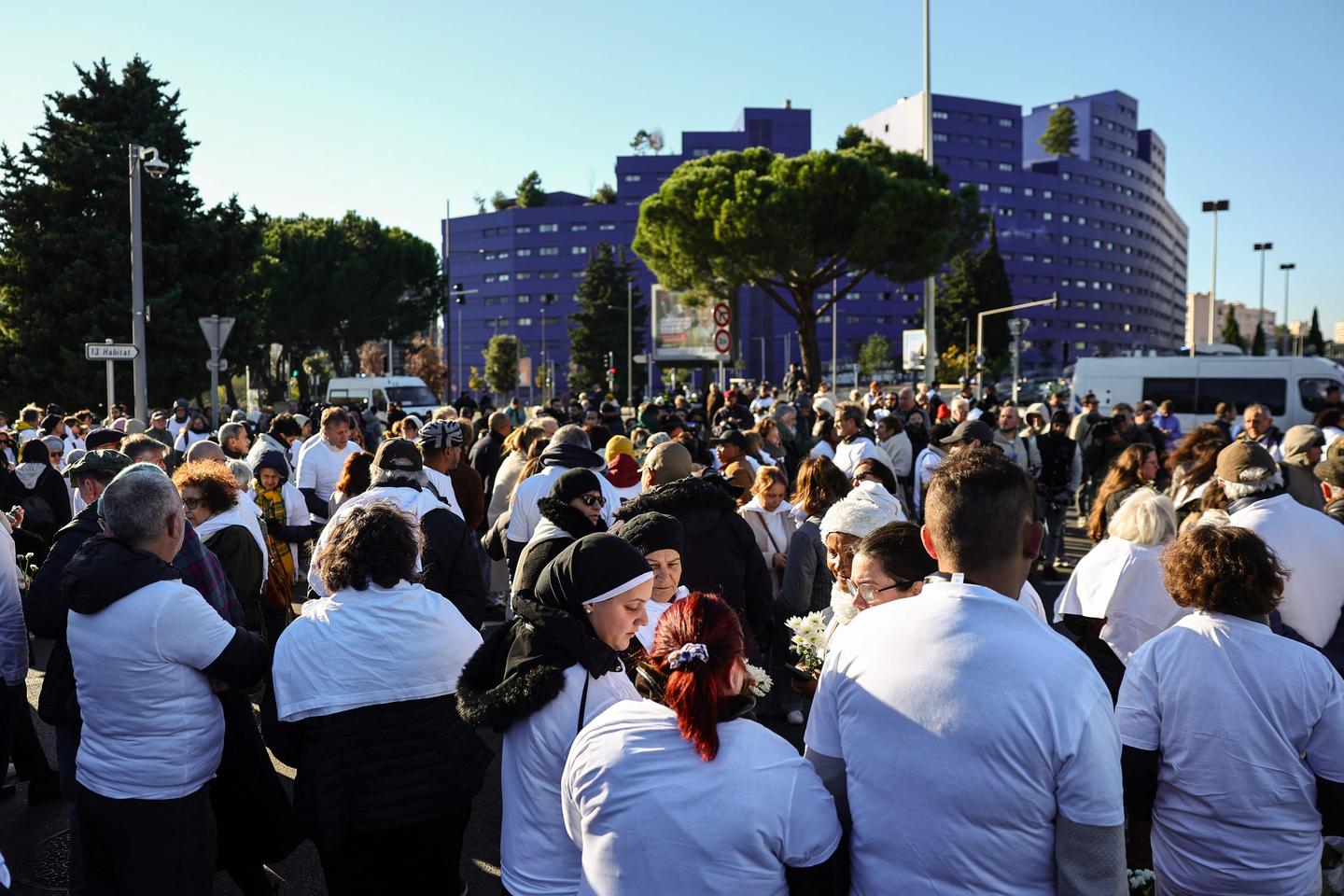 Assassinat de Mehdi Kessaci : six personnes mises en examen et écrouées