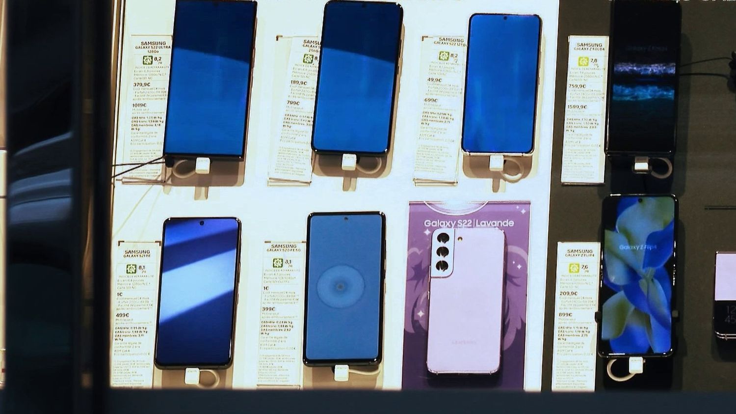 Téléphones, ordinateurs, consoles... La guerre au Moyen-Orient fait flamber les prix des nouvelles technologies