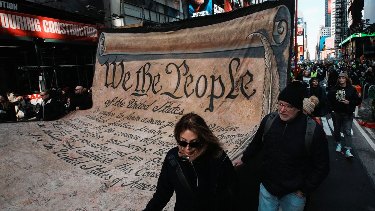 »No Kings«-Proteste: So demonstrieren die Menschen in den USA gegen Trump