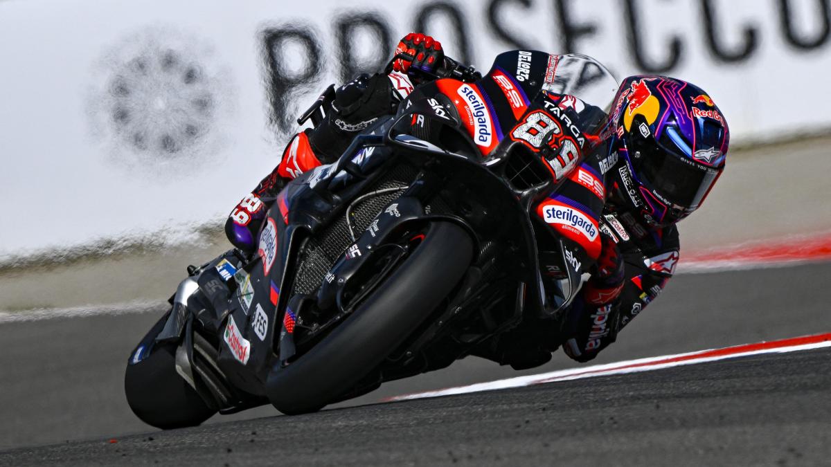 
                                                                                                          Martín logra un triunfo de genio sobre Bagnaia en la Sprint de Austin y Marc Márquez se cae
                                                                                                      