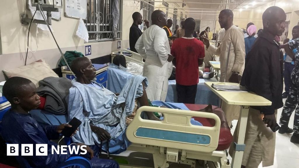 Bomb blast in packed Nigerian mosque kills five