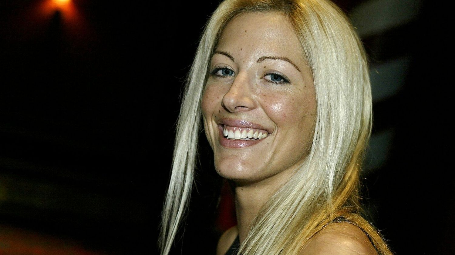 "Loana est morte du sexisme" : comment le patriarcat et l'industrie du divertissement ont broyé la vie de l'icône de la téléréalité