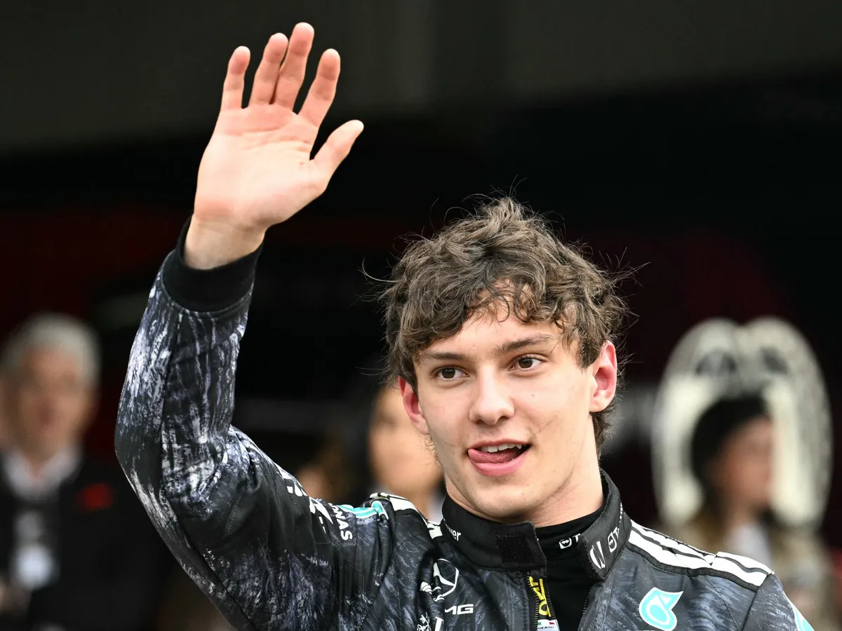 Kimi Antonelli wins Japanese GP to become youngest F1 title leader