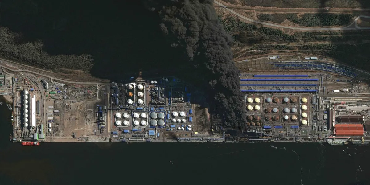 EN DIRECT, guerre en Ukraine : une attaque de drones ukrainiens provoque un incendie dans un port pétrolier russe en mer Baltique