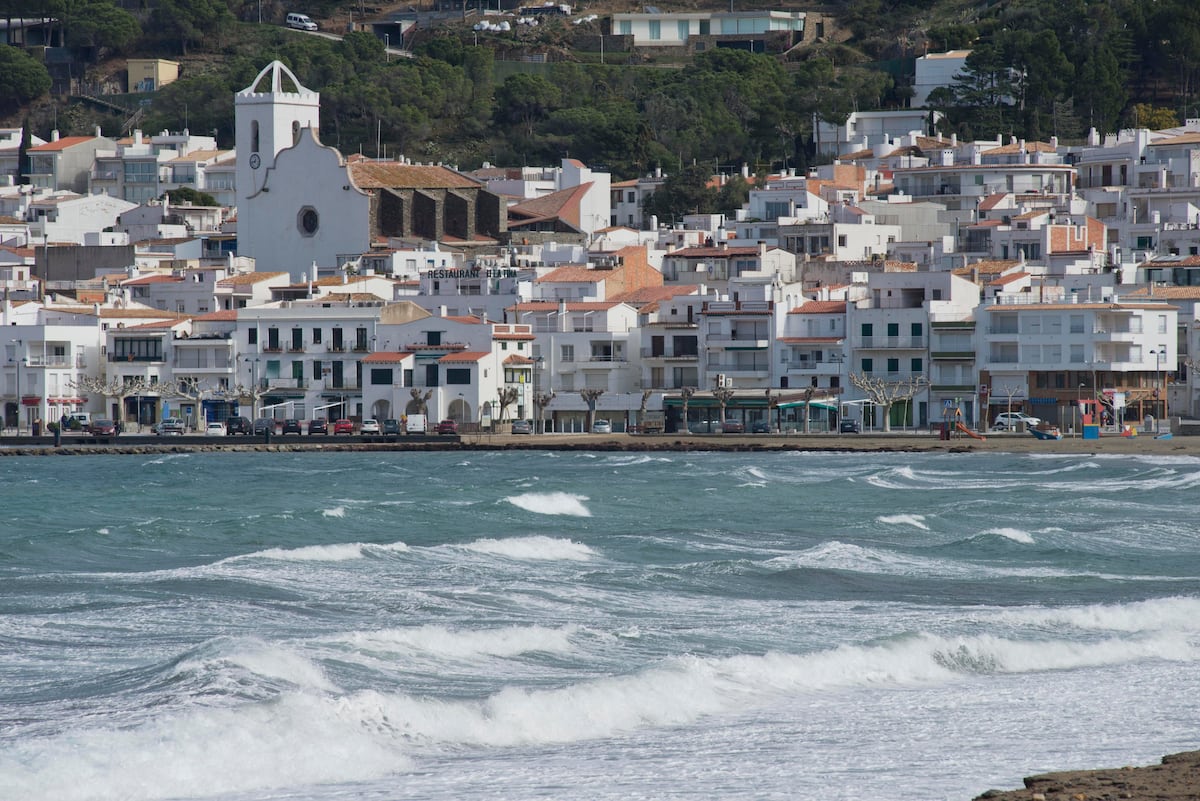 El vendaval azota el norte de Cataluña, con rachas de hasta 168 kilómetros en Portbou