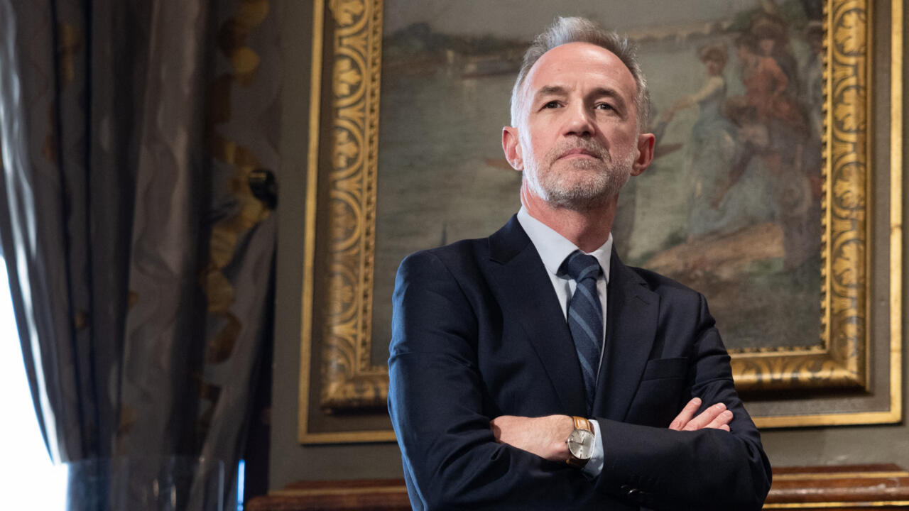 Emmanuel Grégoire, le nouveau maire de Paris, s'installe à l'Hôtel de ville