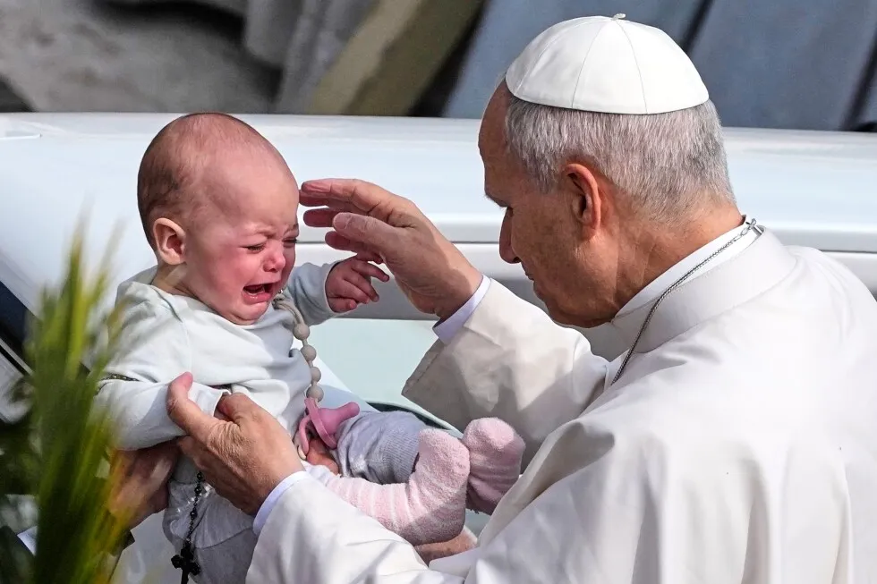 Pope Leo XIV rejects claims that God justifies war in Palm Sunday Mass message