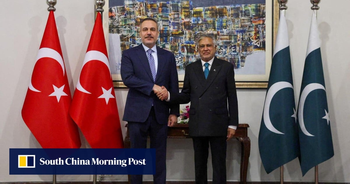 Regional diplomats gather in Pakistan for talks to end Iran war