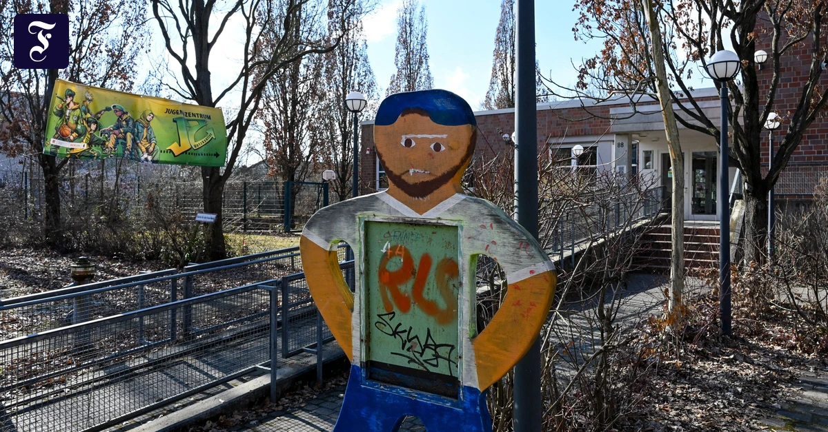 Berlin: Ausschuss berät über Vorwürfe gegen Jugendamtsmitarbeiter