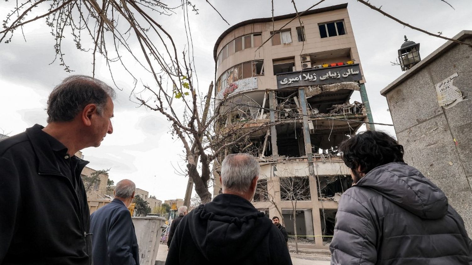 Guerre au Moyen-Orient : des universités ciblées, Israël étend sa zone tampon au Liban... Ce qu'il faut retenir de la journée du dimanche 29 mars