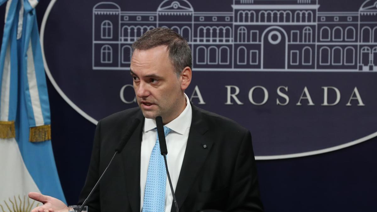 
                                                                            La justicia argentina investiga al jefe del gabinete de Javier Milei por su enriquecimiento
                                                                        