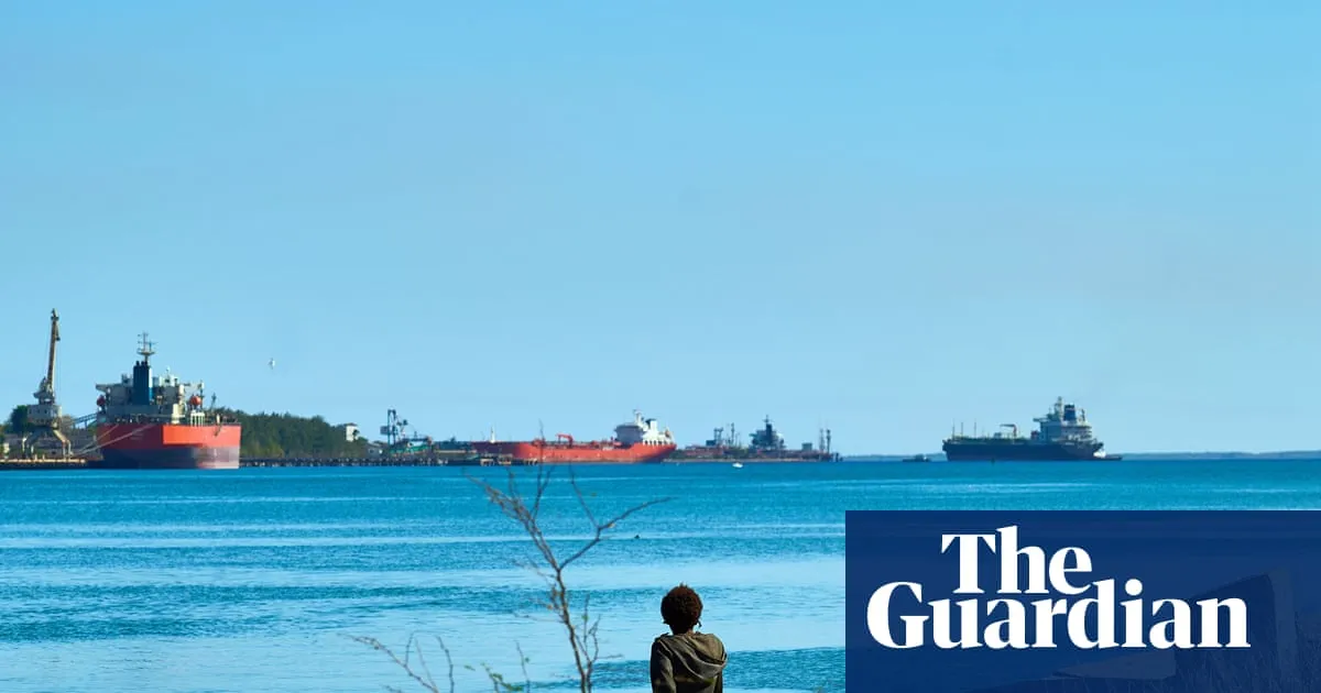 US will reportedly allow Russian oil tanker to reach Cuba amid blockade