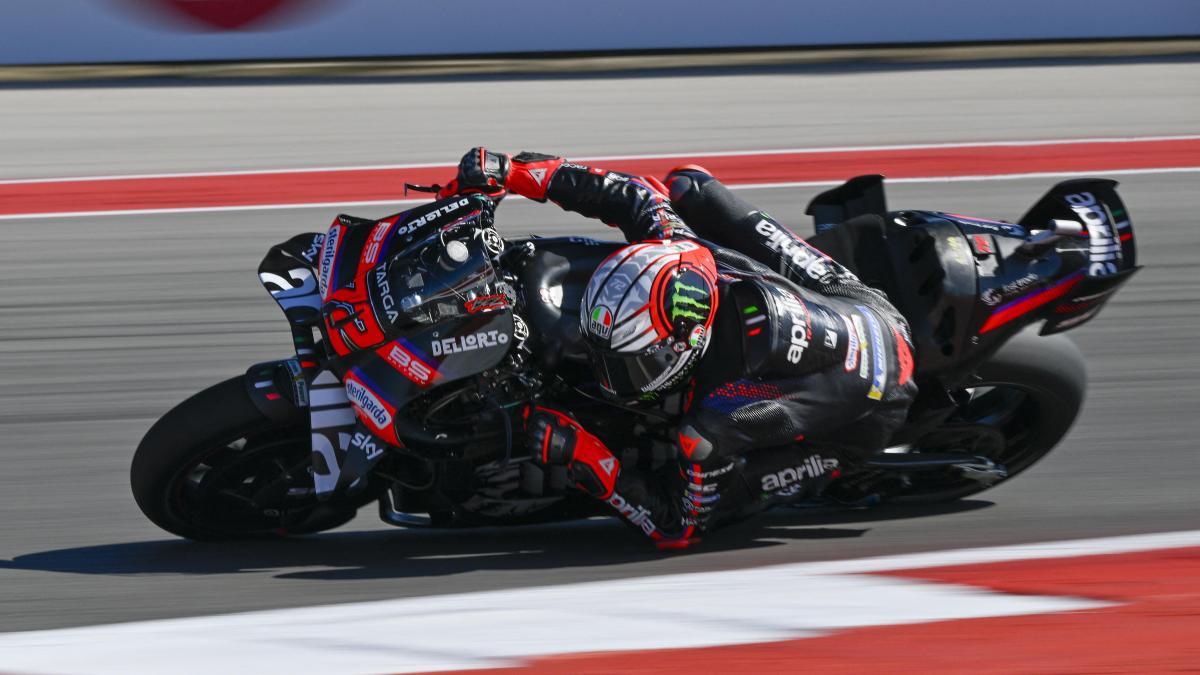 
                                                                                                      Bezzecchi, el amo de los domingos, recupera el liderato en Austin; Márquez, de 11.º a 5.º
                                                                                                  