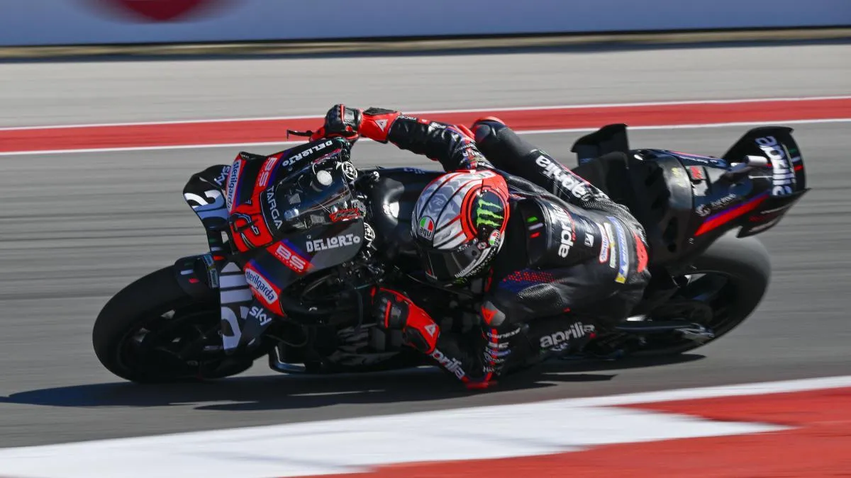 
                                                                                                      Bezzecchi, el amo de los domingos, recupera el liderato en Austin; Márquez, de 11.º a 5.º
                                                                                                  