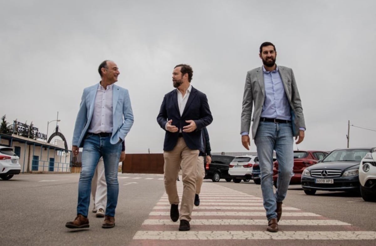 “La dirección nos presionó para que echáramos a Espinosa de los Monteros”, asegura un exdirectivo de Vox