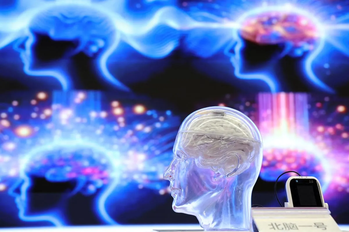 China pisa el acelerador en la carrera de los implantes cerebrales 