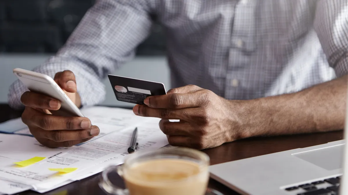 Comme chaque année, certains virements bancaires suspendus le week-end de Pâques