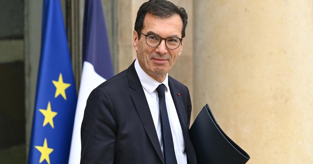 Flambée des carburants : le gouvernement «prêt à mettre en place des mesures de chômage partiel», annonce le ministre du Travail