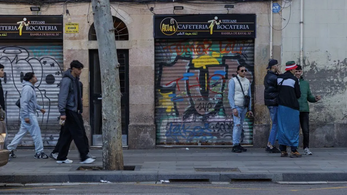 
                                     La reventa de fármacos que estimulan a ladrones arruina los negocios de la rambla del Raval
                                 