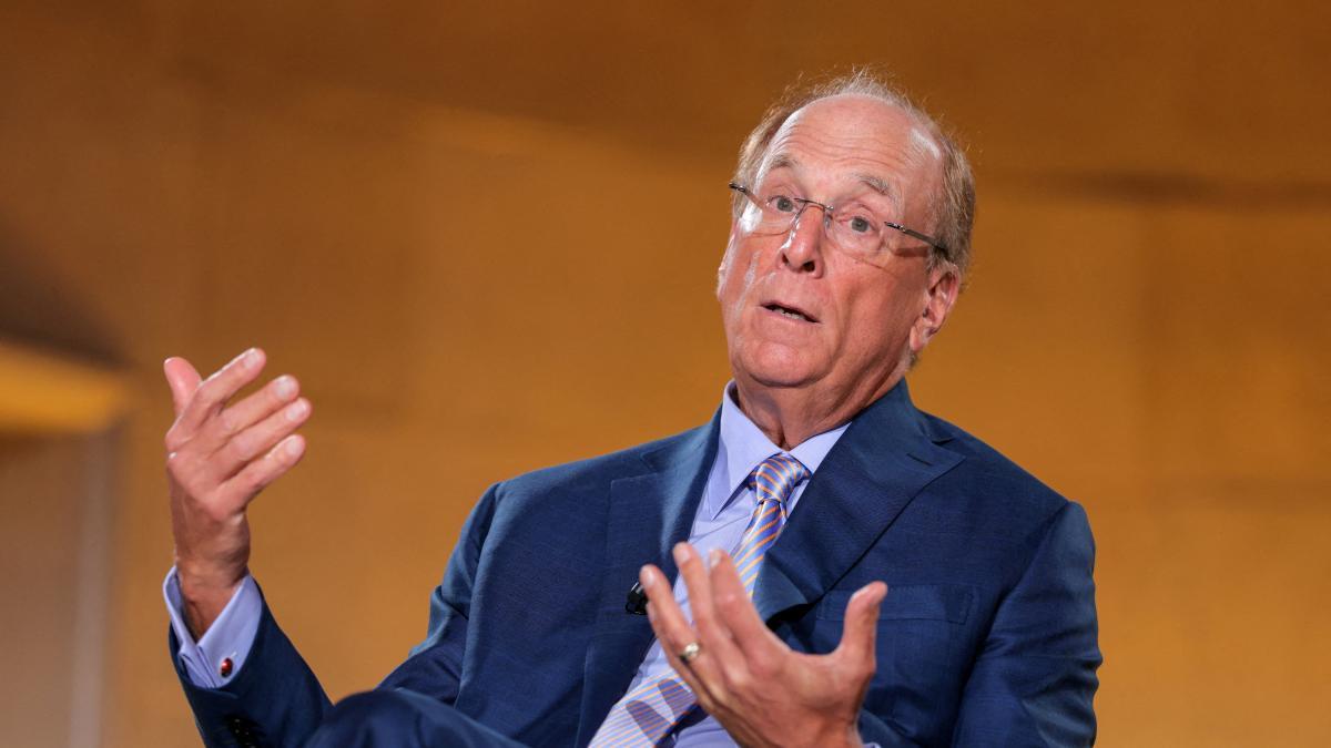 
                                                                                 Larry Fink se reúne con el Ibex para trasladar su optimismo a largo plazo
                                                                             