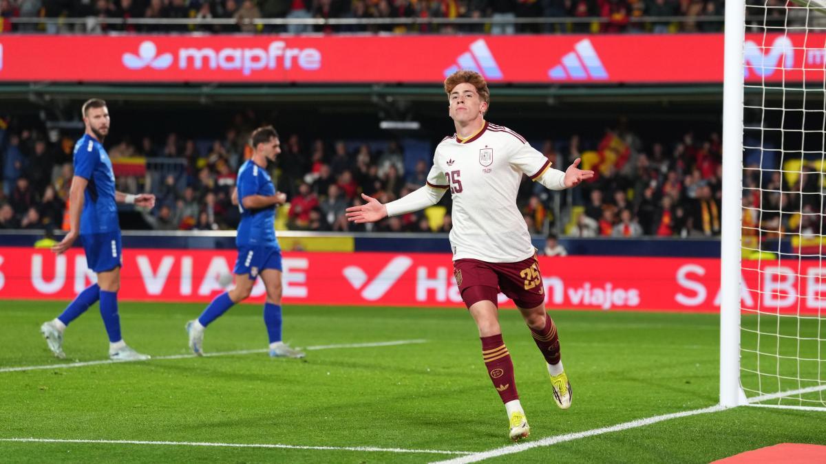 
                                                                                                  Víctor Muñoz, la bala roja que apunta al Mundial
                                                                                              