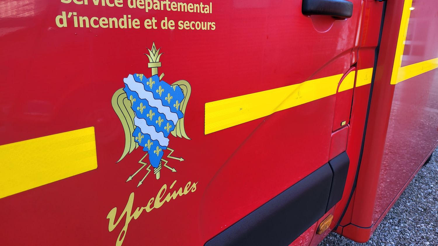 Deux adolescents sont morts intoxiqués dans l'incendie d'une maison désaffectée des Yvelines