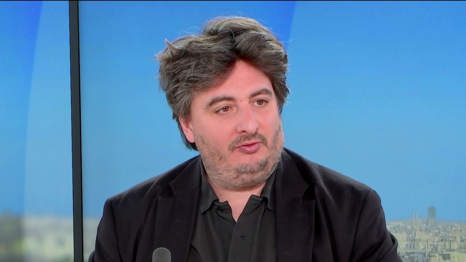 Retour de Céline Dion : "Elle a des souvenirs très importants à Paris", explique Benjamin Locoge, rédacteur en chef chez "Paris Match"