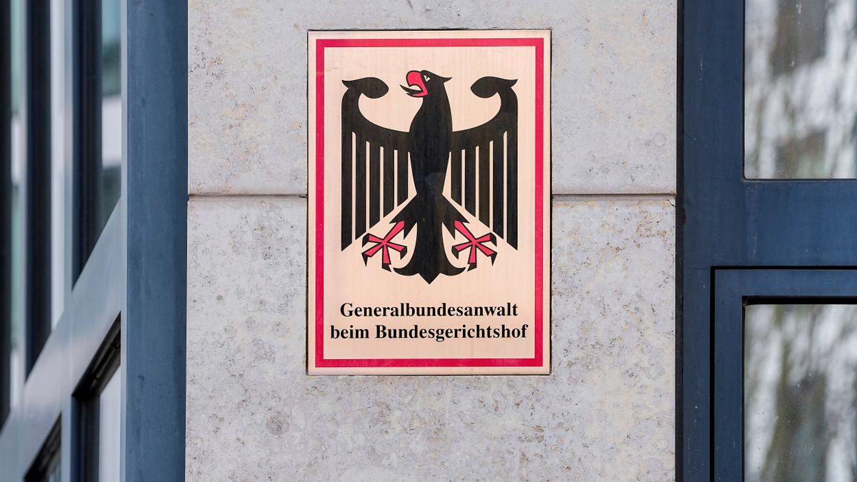 Ukrainer in Deutschland ausgespäht: Fahnder nehmen mutmaßlichen Kreml-Spion fest