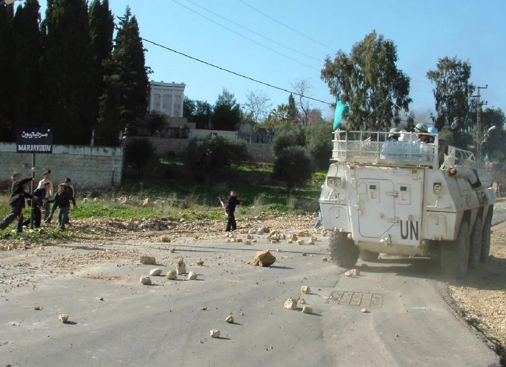 Dos 'cascos azules' muertos en Líbano en ataques al convoy bajo mando español