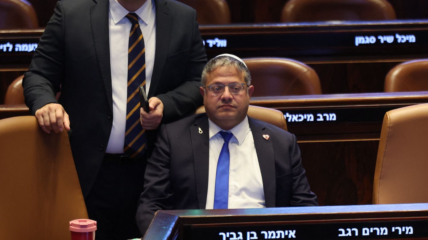 Israël adopte une loi décriée instaurant la peine de mort pour les actes terroristes, taillée pour s'appliquer aux Palestiniens