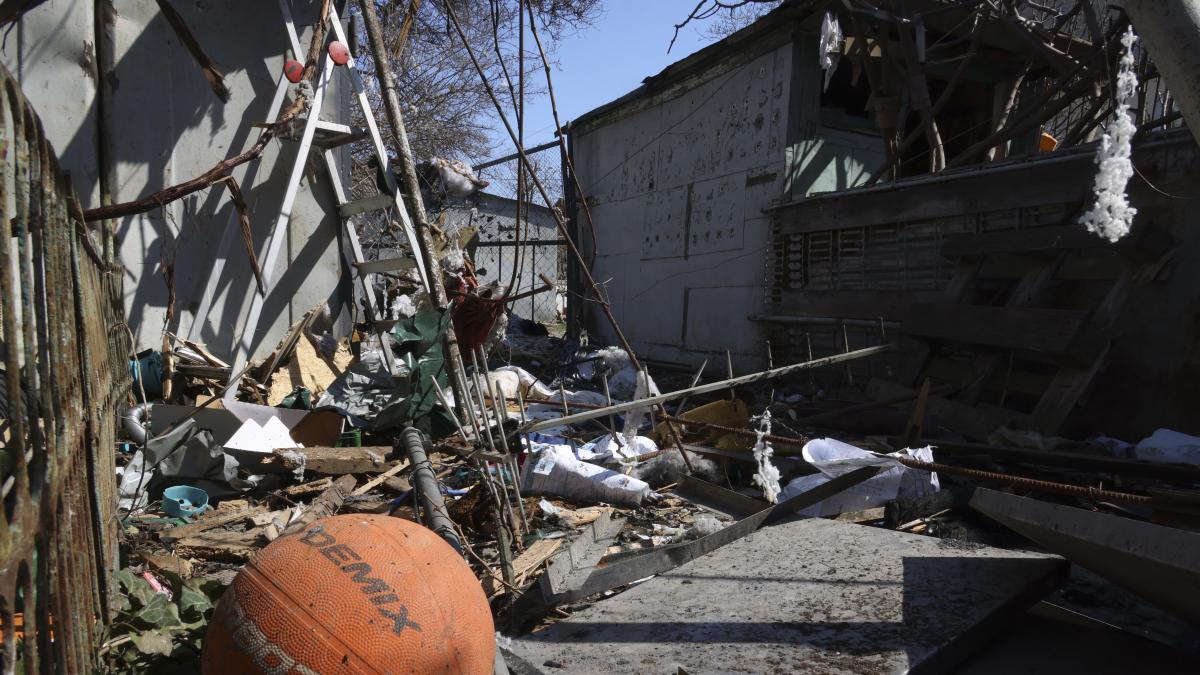 
                                                                         Condenada a 12 años de prisión por alta traición una mujer rusa por donar dinero a Ucrania
                                                                     