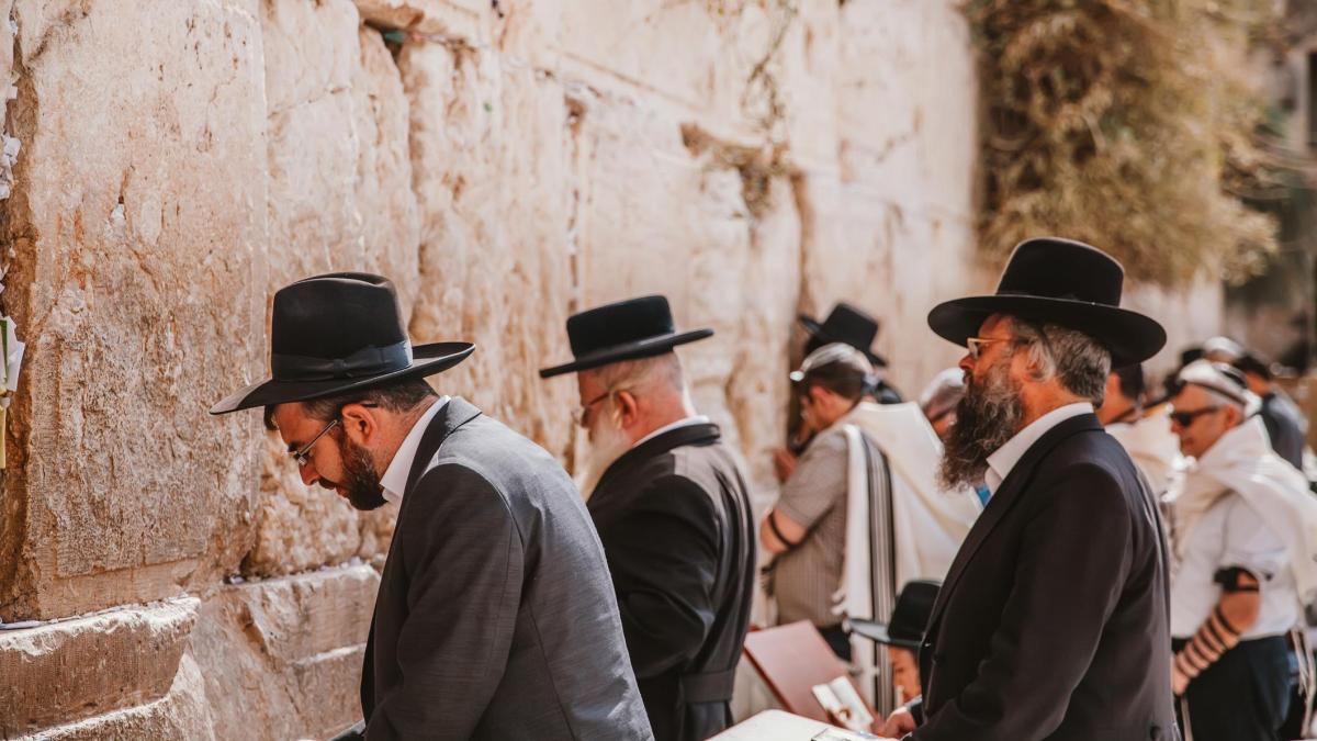 Israel autoriza una ceremonia con 50 asistentes en el Muro de los Lamentos durante la Pascua judía