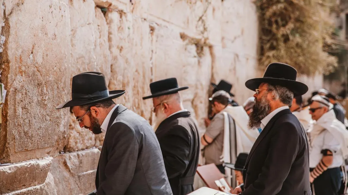 
                                                                           Israel autoriza una ceremonia con 50 asistentes en el Muro de los Lamentos durante la Pascua judía
                                                                       